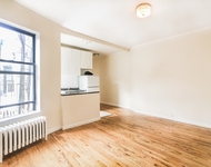 700 E 9th St - Photo 1