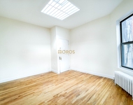 700 E 9th St - Photo 1