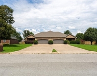 Unit for rent at 100 Ravenwood  Blvd Unit #a, Siloam Springs, AR, 72761