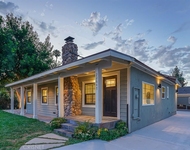 Unit for rent at 22647 Burbank Boulevard, Woodland Hills, CA, 91367