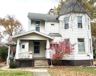 Unit for rent at 612 1/2 E Chestnut Street, Bloomington, IL, 61701