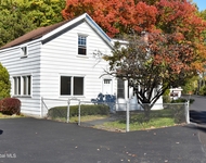 Unit for rent at 2 Fiddlers Lane, Colonie, NY, 12110