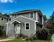 Unit for rent at 8 Leonard Place, Sea Cliff, NY, 11579