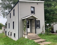 Unit for rent at 710 Florence Ave, Dover, OH, 44622