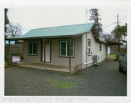 Unit for rent at 513 L Street, Riddle, OR, 97469