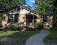 Unit for rent at 552 Brookhurst Drive, Dallas, TX, 75218