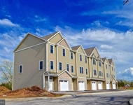 Unit for rent at 8 Molly Drive, NEW OXFORD, PA, 17350