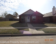 Unit for rent at 2144 Robinson Ave., Moore, OK, 73170