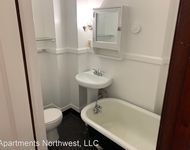 Unit for rent at 909 Sw 12th Ave., Portland, OR, 97205