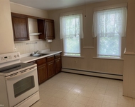 Unit for rent at 109 Holl St, Manchester, CT, 06040