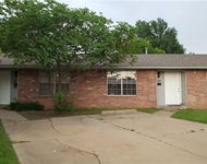 Unit for rent at 829 Russell Circle, Norman, OK, 73071