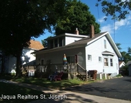 Unit for rent at 423 Erie Street South Haven, Mi, South Haven, MI, 49090