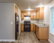 Unit for rent at 1570-1590 James St, Woodburn, OR, 97071