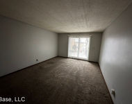 Unit for rent at 645 S 20th St, Lincoln, NE, 68510