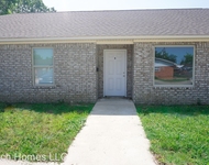 Unit for rent at 202 Ne 2nd St, Walnut Ridge, AR, 72476