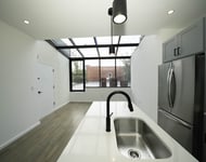 20-01 Steinway Street - Photo 1