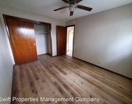 Unit for rent at 815 Boulder Avenue, Des Moines, IA, 50315