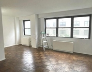  E 89th Street - Photo 1