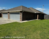 Unit for rent at 1407 Macalpine St, Moore, OK, 73160