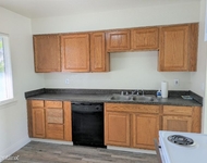 Unit for rent at 427 Locust Ave 5, Pinnedale, CA, 93650