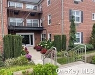 Unit for rent at 111 S Centre Avenue, Rockville Centre, NY, 11570