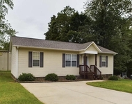 Unit for rent at 1212 E Avenue Court Se, Hickory, NC, 28602