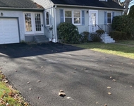 Unit for rent at 42 Wyckoff Avenue, Waldwick, NJ, 07463