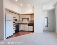 Unit for rent at 1711 Summit Ave, Seattle, WA, 98122