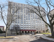 Unit for rent at 4300 W Ford City Drive, Chicago, IL, 60652