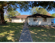 Unit for rent at 100 Country Club Dr., Beaumont, TX, 77705
