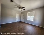 Unit for rent at 814 Main Street, Texarkana, TX, 75501