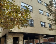 Unit for rent at 530 W Barry Avenue, Chicago, IL, 60657