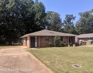 Unit for rent at 213 South Oak Avenue, Sylacauga, AL, 35150