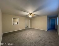 Unit for rent at 1013 S Glenwood Avenue, Independence, MO, 64053