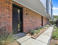 Unit for rent at 410 W 9th Street, Dallas, TX, 75208