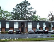 Unit for rent at 1004 N Oak Street, Valdosta, GA, 31601