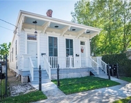 Unit for rent at 2610 Carondelet Street, New Orleans, LA, 70130