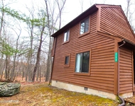 Unit for rent at 264 Bristol Way, Bushkill, PA, 18324