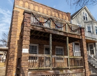 Unit for rent at 1318 W Roscoe Street, Chicago, IL, 60657