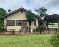 Unit for rent at 524 N Main Street, Highlands, TX, 77562
