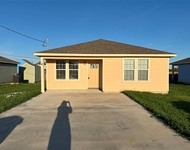 Unit for rent at 2724 Avenue D Avenue, San Leon, TX, 77539