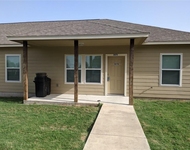 Unit for rent at 307 3rd Ave, Smithville, TX, 78957