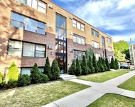 Unit for rent at 2901 W Summerdale Avenue, Chicago, IL, 60625