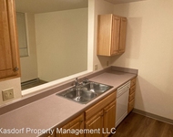 Unit for rent at 1120 E Parkway Ave, Oshkosh, WI, 54901