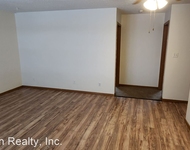 Unit for rent at 1016 Charles Street, La Crosse, WI, 54603