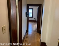 Unit for rent at 909 Sw 12th Ave., Portland, OR, 97205