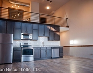 Unit for rent at 515 W. Mcdaniel-518 W College, Springfield, MO, 65806