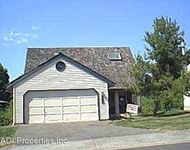 Unit for rent at 17545 Nw Woodmere Court, Beaverton, OR, 97006