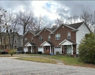 Unit for rent at 122 West Green Street, Versailles, KY, 40383