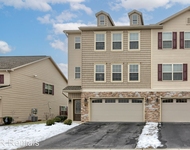 Unit for rent at 103 Crest View, Carlisle, PA, 17013